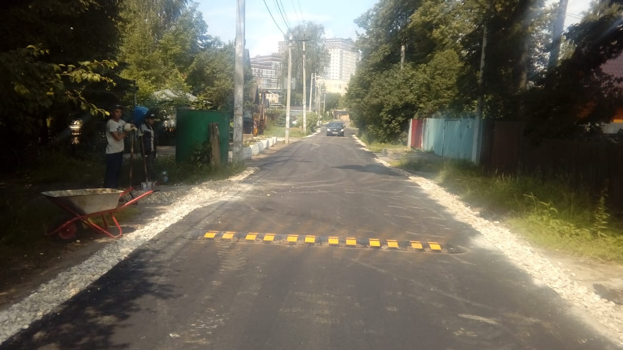 Монтаж лежачего полицейского на проезжую часть, г. Москва, пос. Московский, деревни Саларьево и Говорово